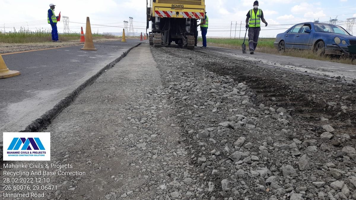 Recycling and base correction works on a rural road